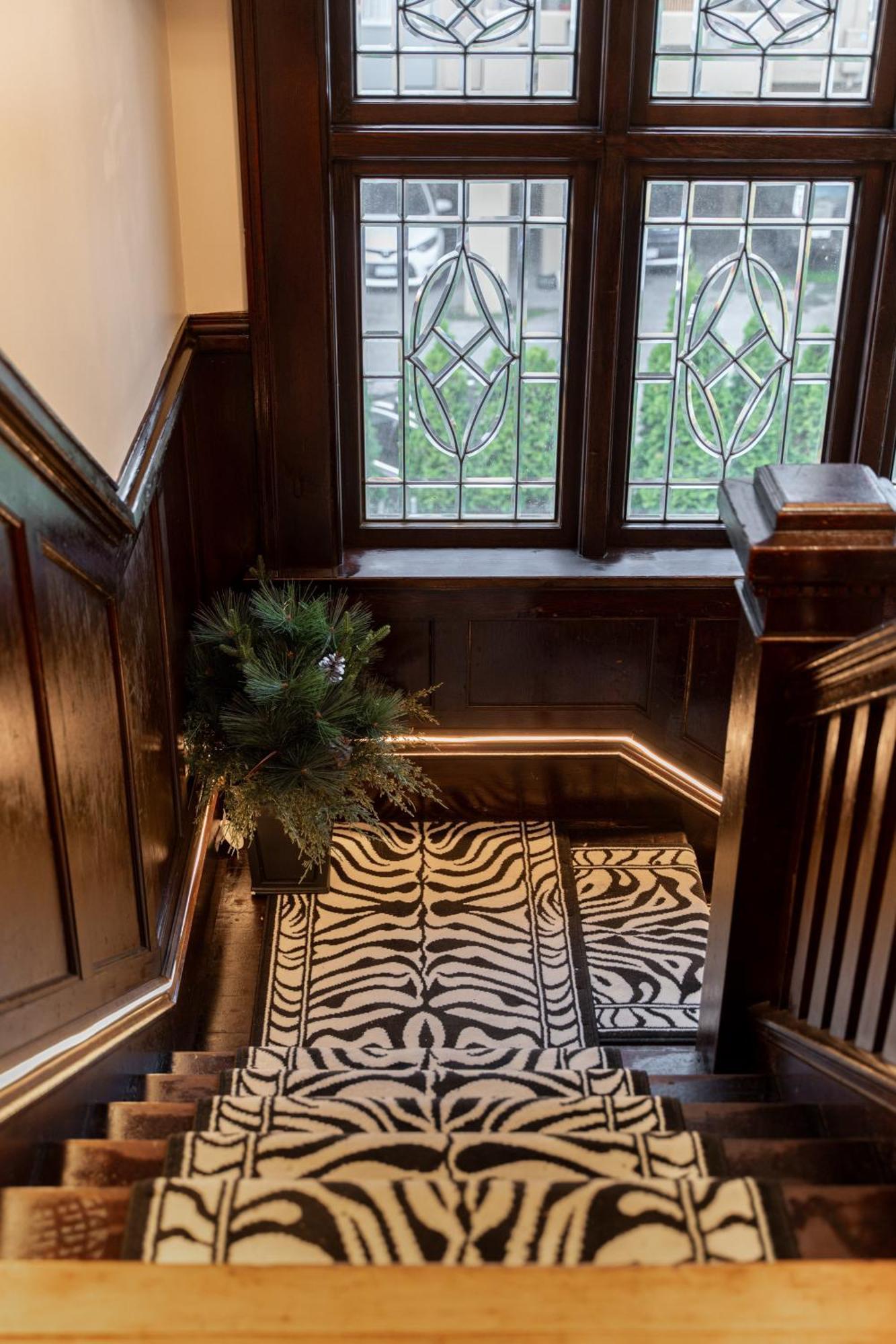 The Hunter House Bed And Breakfast Vancouver Exterior photo