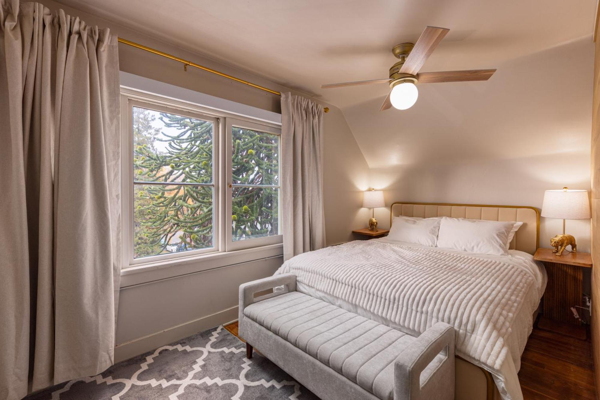 The Hunter House Bed And Breakfast Vancouver Exterior photo